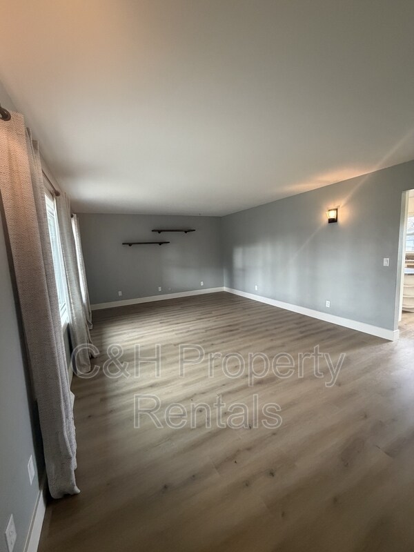 Photo - 915 Avenue F House