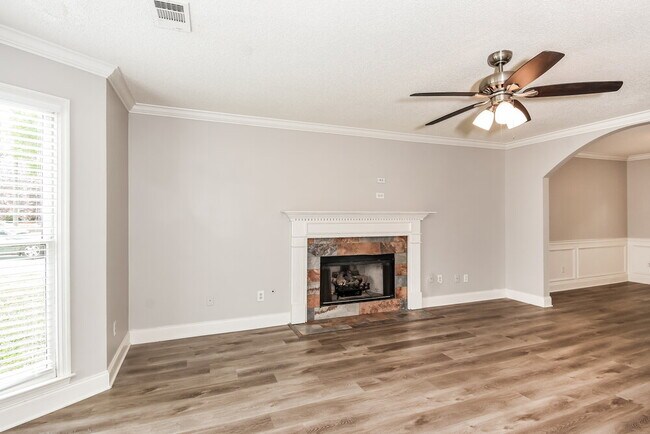 Photo - 4908 Heards Forest Dr NW