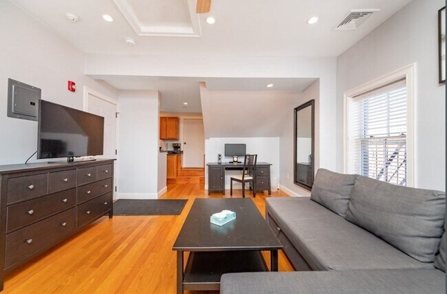 627 Tremont St Unidad 6