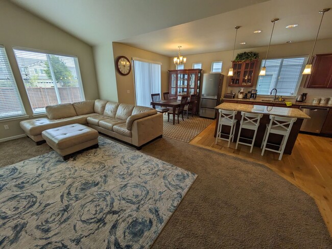 Photo - 9546 6th Way SE