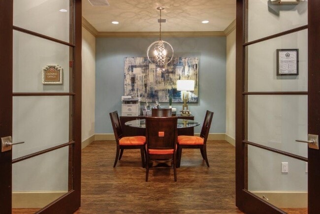 Photo - 10X Wellington Club