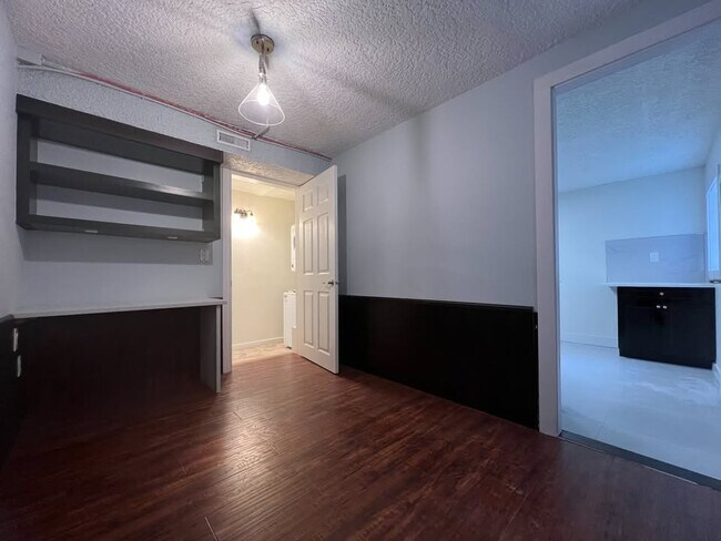 Photo - 6135 Commercial St Unit C