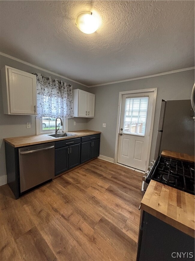 Photo - 119 N Pearl Ave