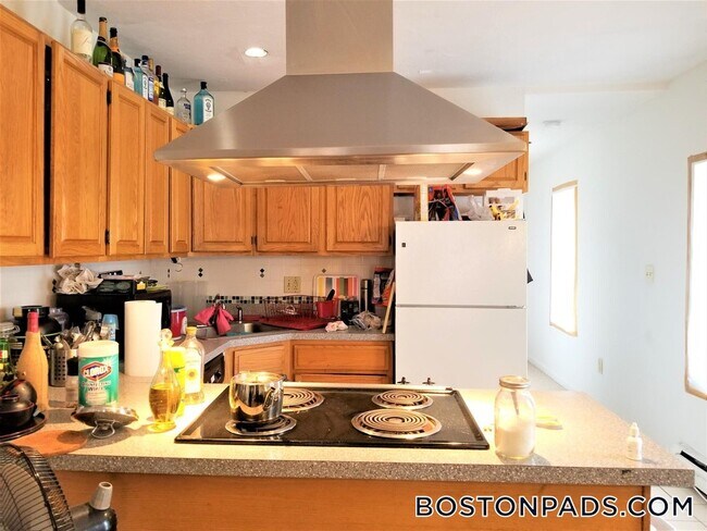 Photo - 24 St Cyprians Pl Unit 4R