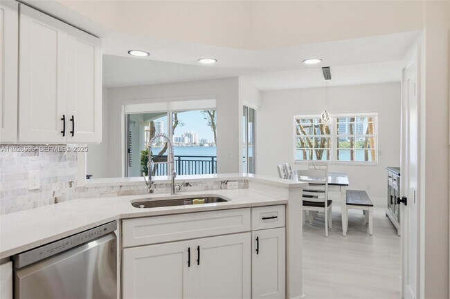 Photo - 3255 NE 184th St Unidad 12210