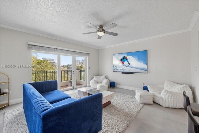 Photo - 300 Euclid Ave