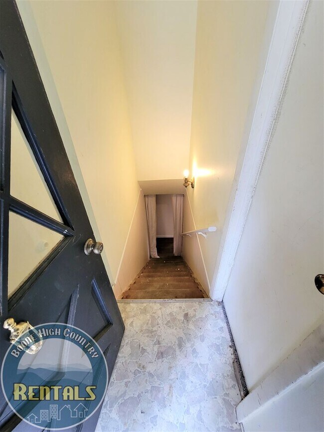 Photo - 316 Carl Giles Rd Unidad 316 Carl Giles Road-Lower