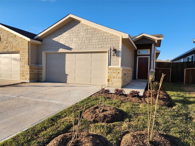 Photo - 9736 Grosbeak Ln