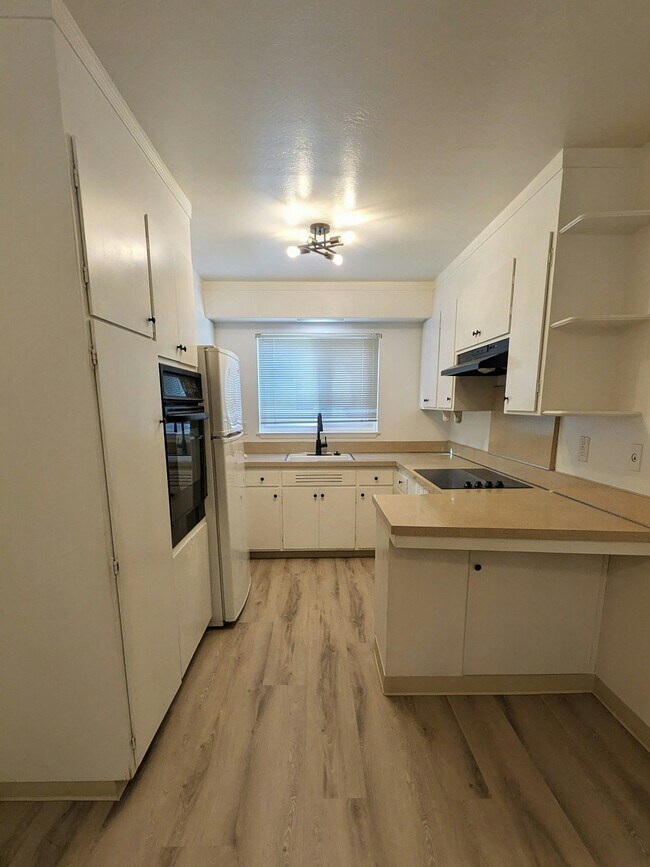 Photo - 1726 Sequoia Ave Unit 1