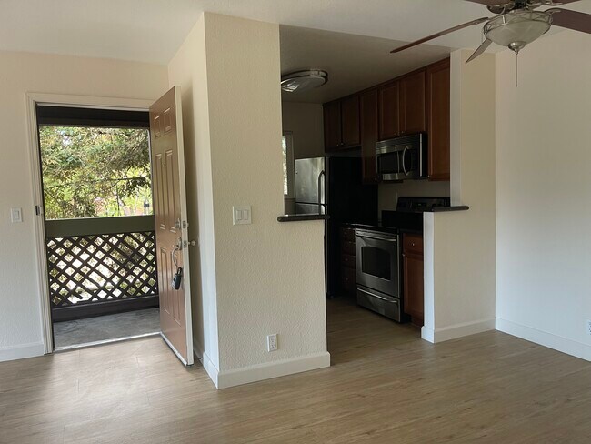 Photo - 764 Teatree Ct Unidad 764