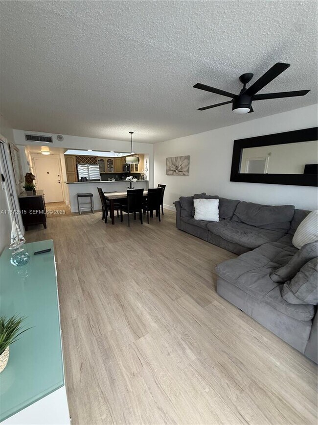 Photo - 3725 S Ocean Dr Unit 605