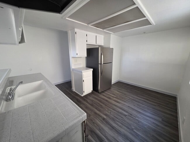 Photo - 11702 York Avenue