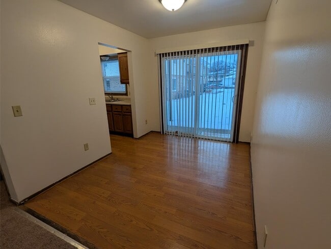 Photo - 1408 E Sunset Dr Unit B