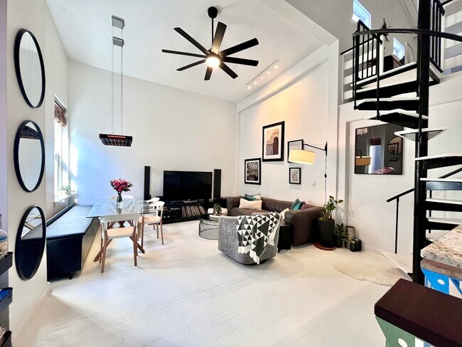 Photo - 125 Washington St Unidad 306