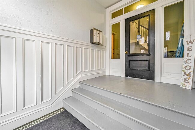 86 Winthrop St