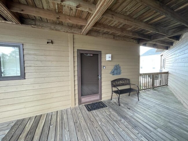 Photo - 203 Lake Place Condo Dr