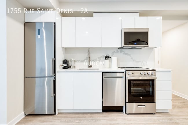 Photo - 1755 R. Saint-Denis Unit 2A