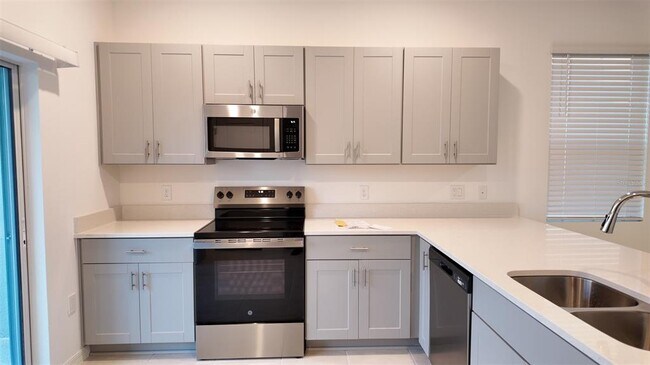 Photo - 3240 Skyline Lp