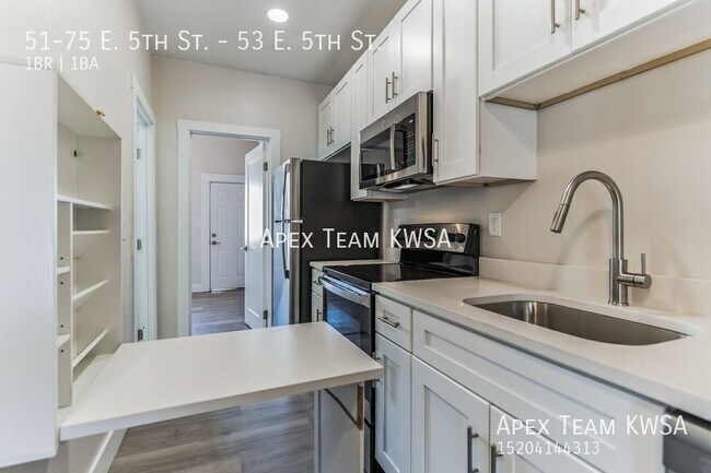 Photo - 51-75 E. 5th St.-53 E. 5th St. Unidad 53 E. 5th St.