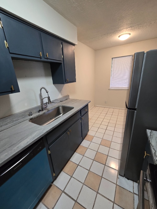 Photo - 142 Rhode Island St SE Unit A