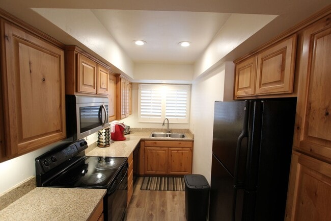 Photo - Fully Furnished 2BR Condo in Village at University Heights | Peaks Views + Covered Parking Unit 18-118