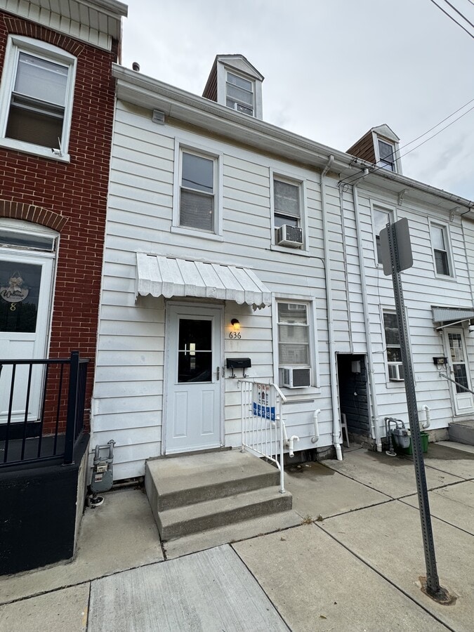 Photo - 636 Vander Ave House