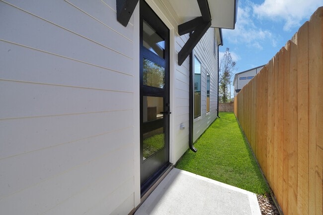 Photo - 3628 Lydia St