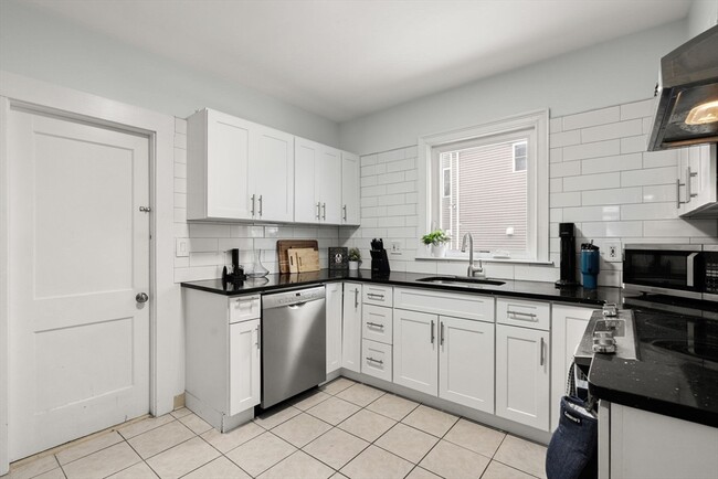 Photo - 102 Montclair Ave Unit 2