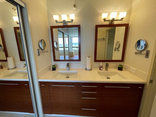 Photo - 2499 Kapiolani Blvd Condo Unit 3001