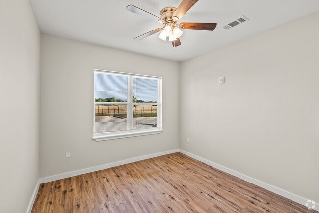 3BR, 2BA - 1,154SF - Second Bedroom - The Trail Lakes