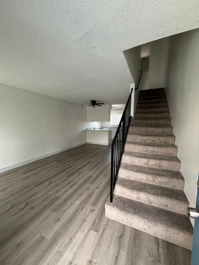 Photo - 12909 Cordary Ave