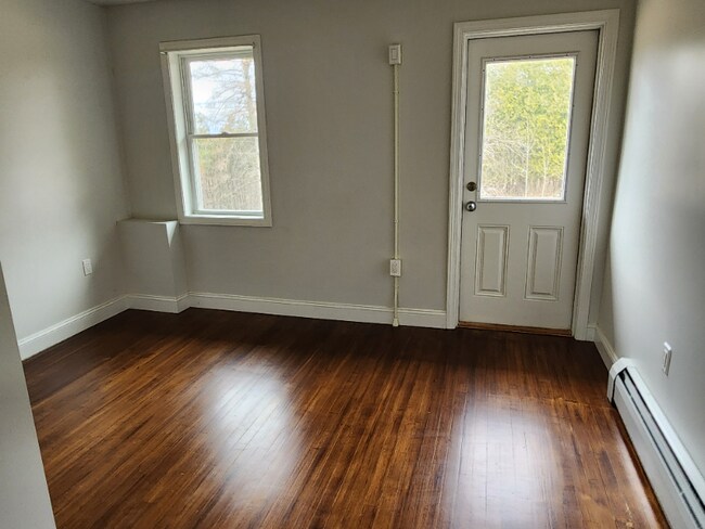 Photo - 3270 Airport Rd Unit 1