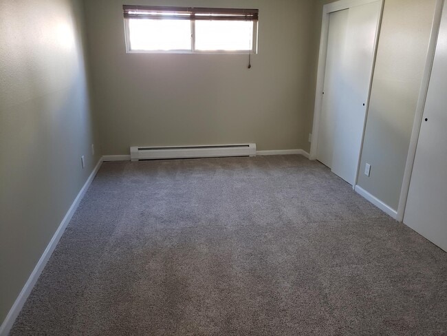 Bedroom - 2855 S Monaco Pky Unit 3-107