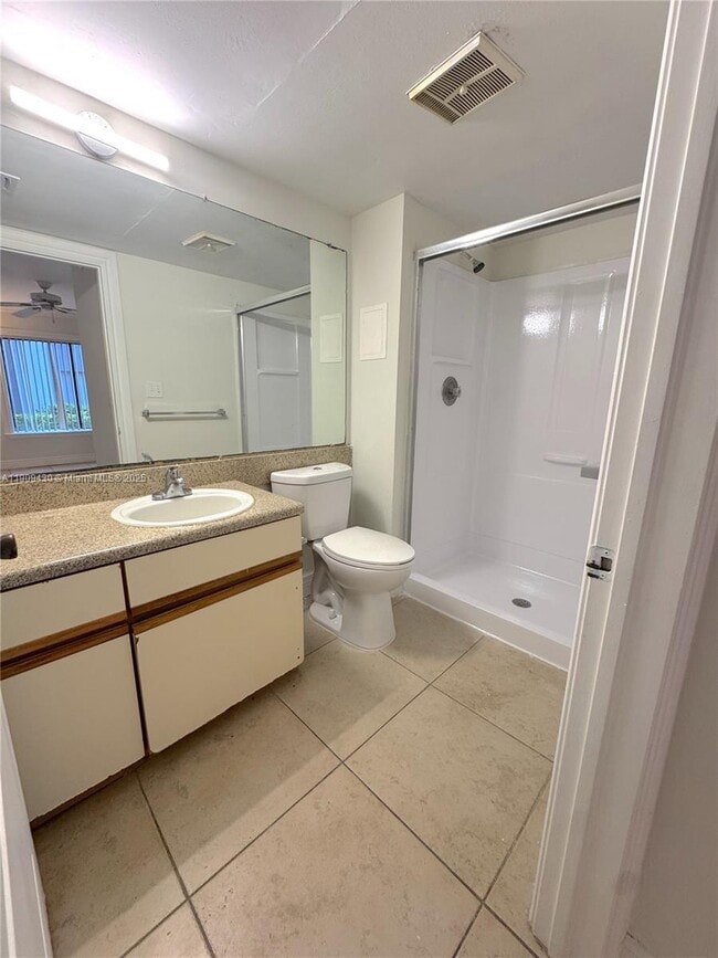 Photo - 3215 Coral Lake Dr Unit 3215