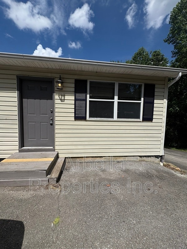 Photo - 410 Erwin Hwy Unit Apt 1