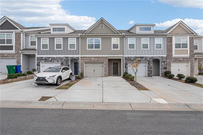 Photo - 6256 Hillandale Dr