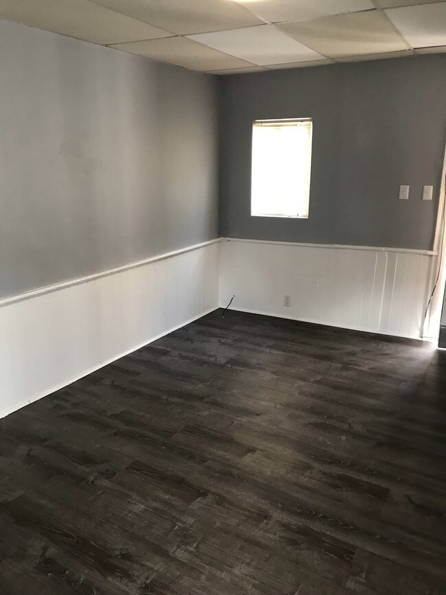 Photo - 3812 Pier St