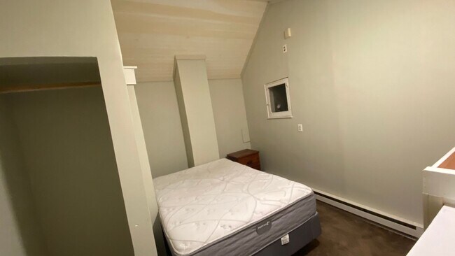 Photo - 139 Broadway Unit 2