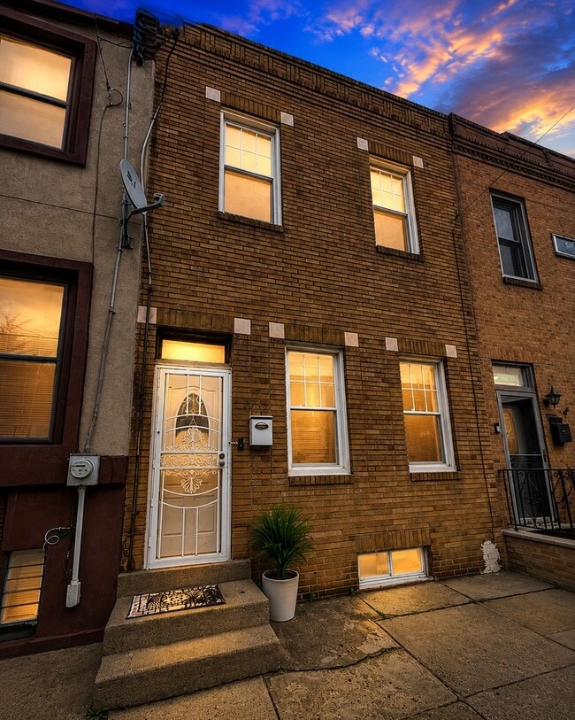 Building Photo - 1805 S 20th St