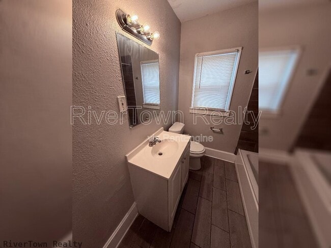 Photo - 3175 Jackson Ave