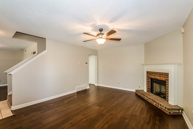 Photo - 1812 Black Bear Cir E