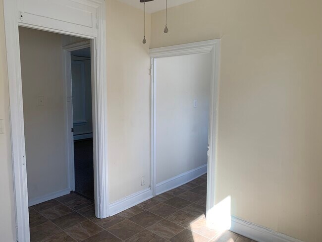 Photo - 19 E Main St Unit 19 e main st 2E