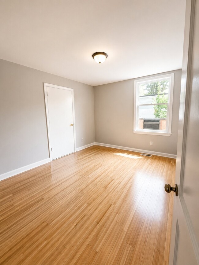 Photo - 324 Eastover St
