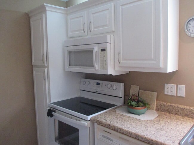 Photo - 106 Lake Dora Dr