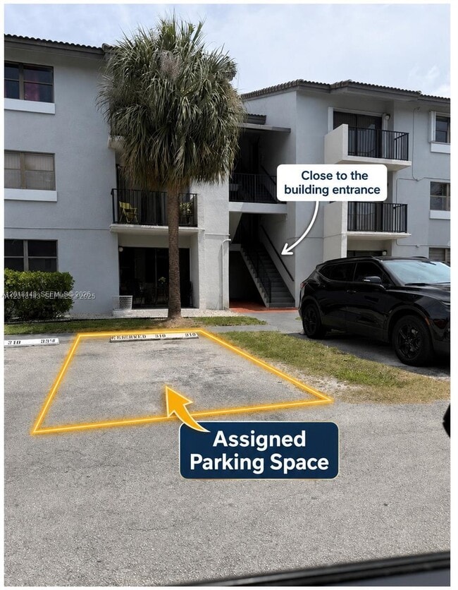 Building Photo - 7160 NW 179th St Unit 310