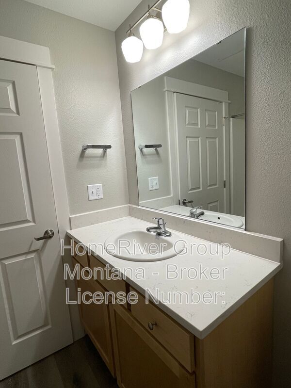 Photo - 1500 S 14th St W