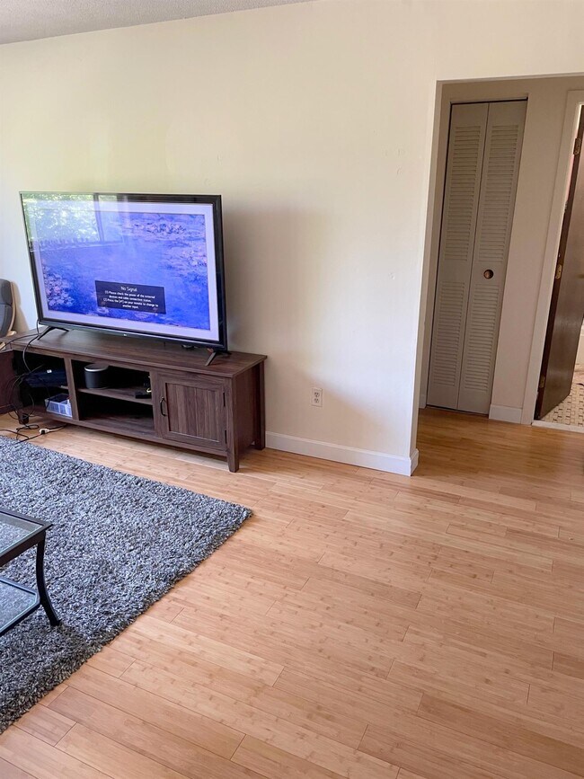 Photo - 11 Cameron Ave Unit 3