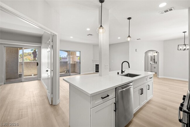 Building Photo - 6821 Santa Isabel Ave Unit 201