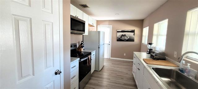 Photo - 5821 Black Oak Ln