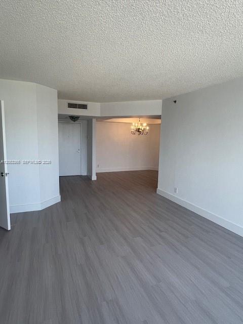 Building Photo - 3600 Yacht Club Dr Unit 504